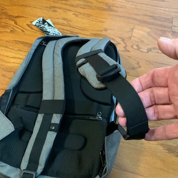 SLOTRA NWT gray laptop backpack unisex - Picture 12 of 16